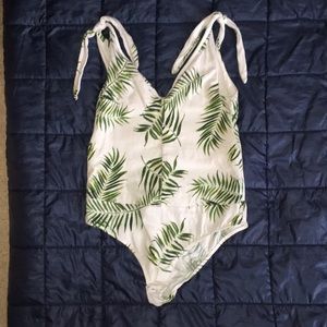 [4/$20] H&M Bodysuit